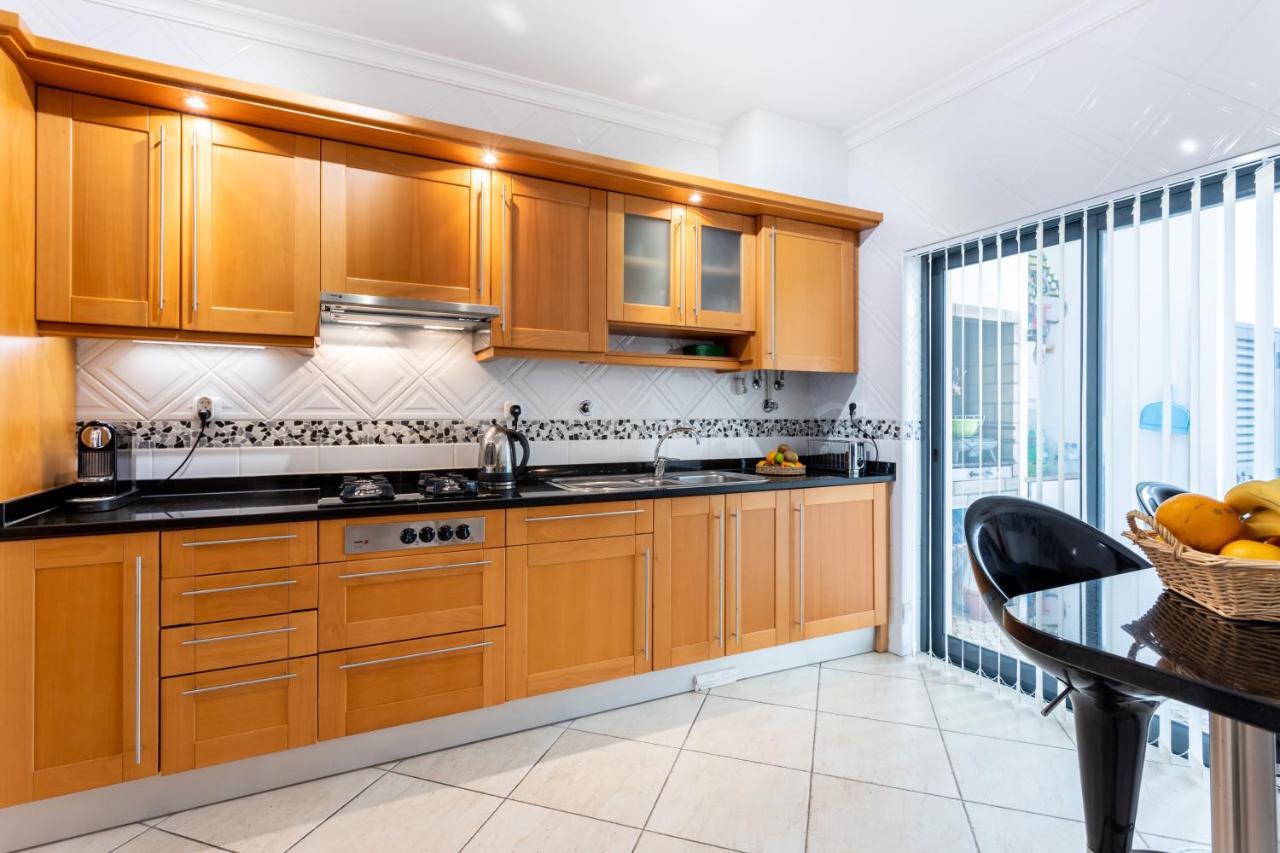Great 2 Bedroom Apartment With Communal Pool Lagos Extérieur photo